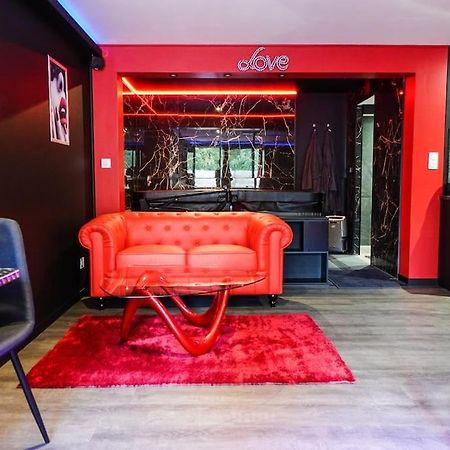Love Room Passion Saint-Hilaire-de-Talmont Экстерьер фото